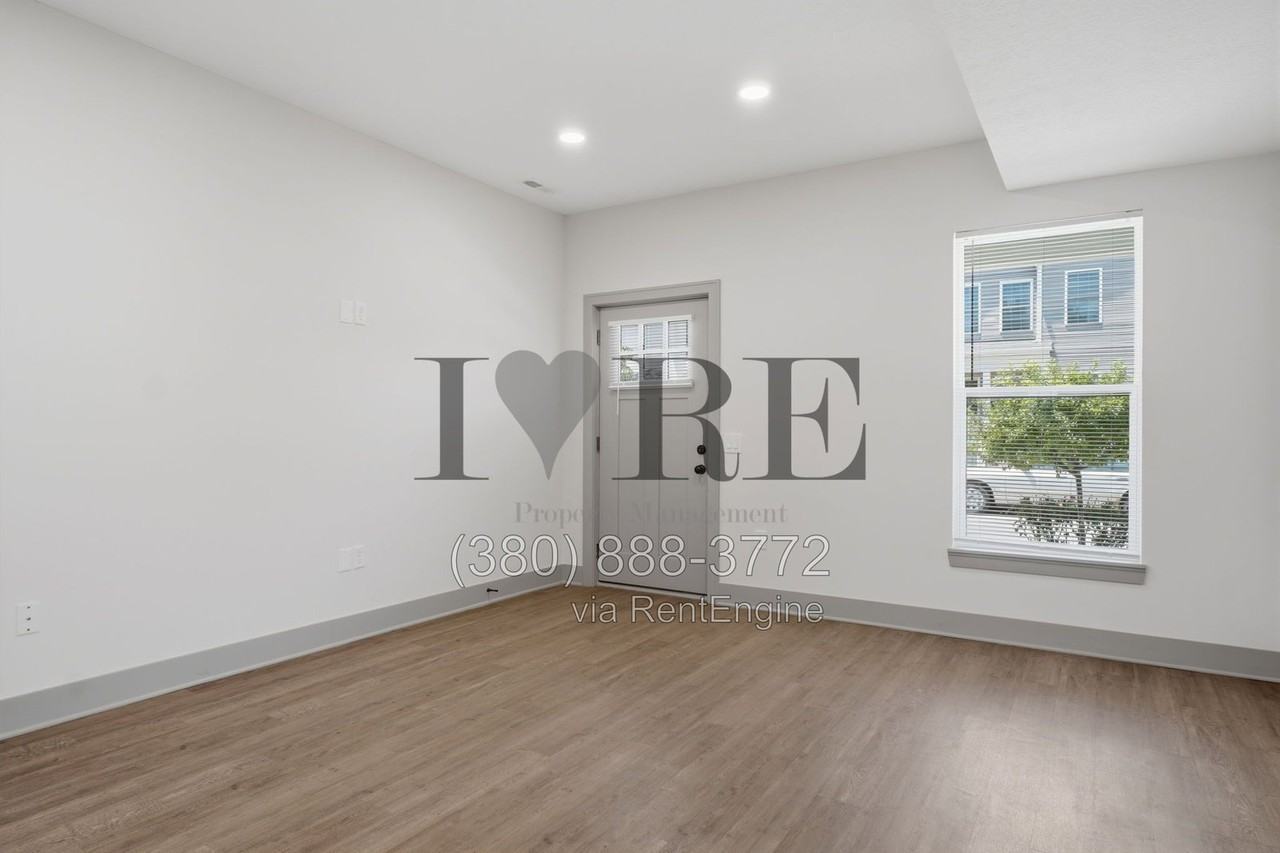 1848 S 6th St #1 - Photo 4 of 40