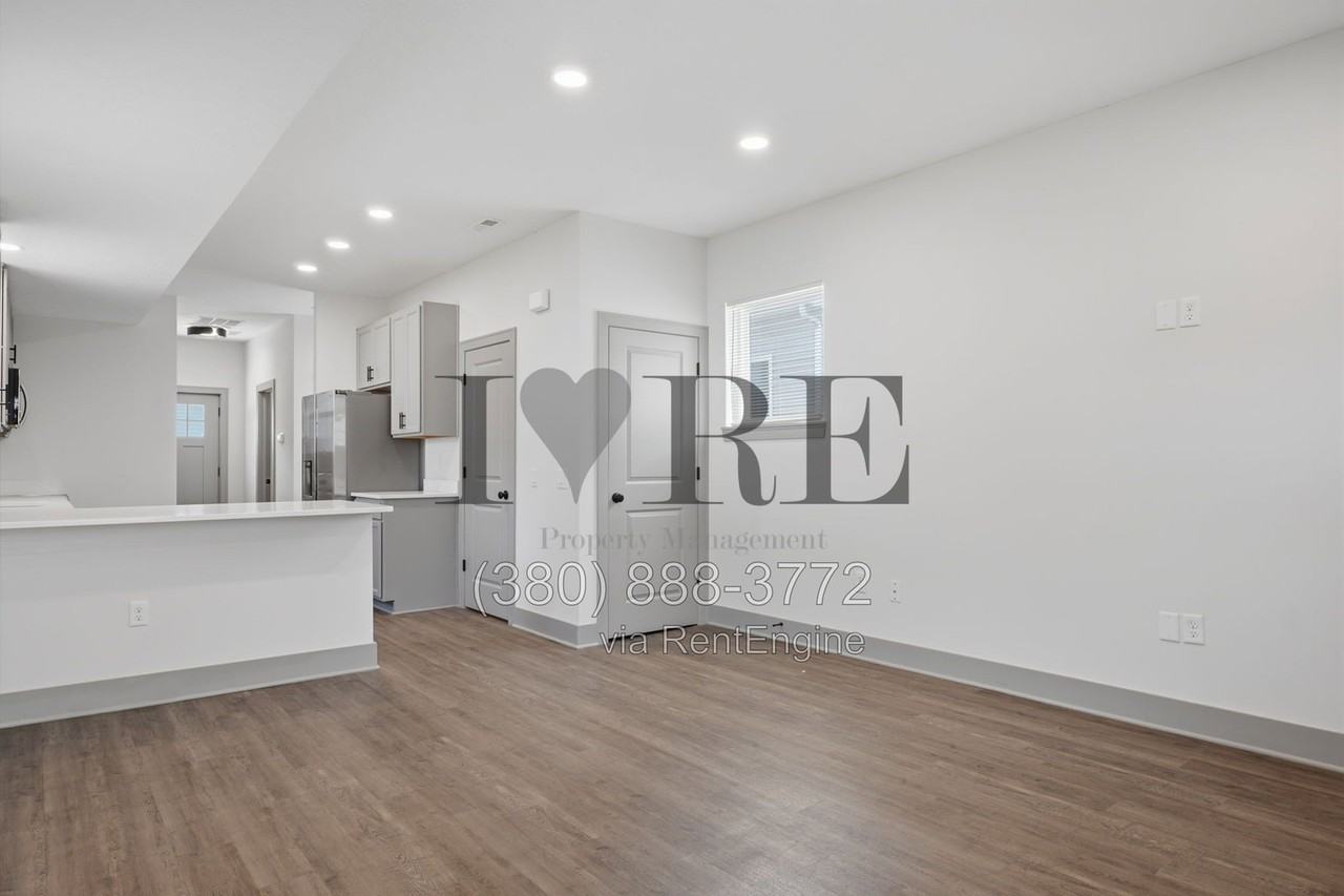 1848 S 6th St #1 - Photo 5 of 40
