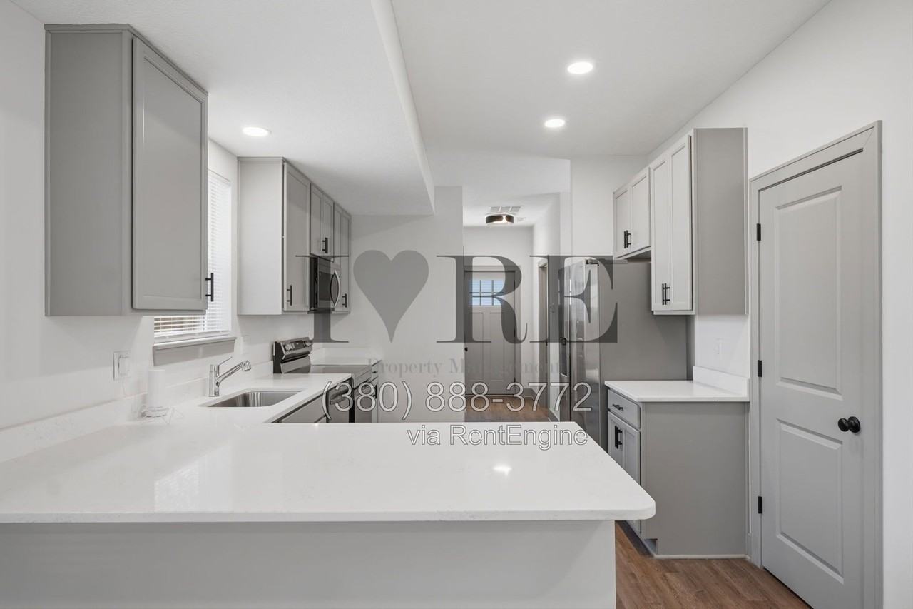 1848 S 6th St #1 - Photo 7 of 40