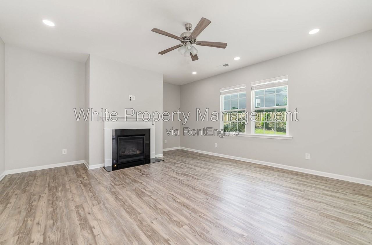 757 Garrett Green Way - Photo 3 of 42