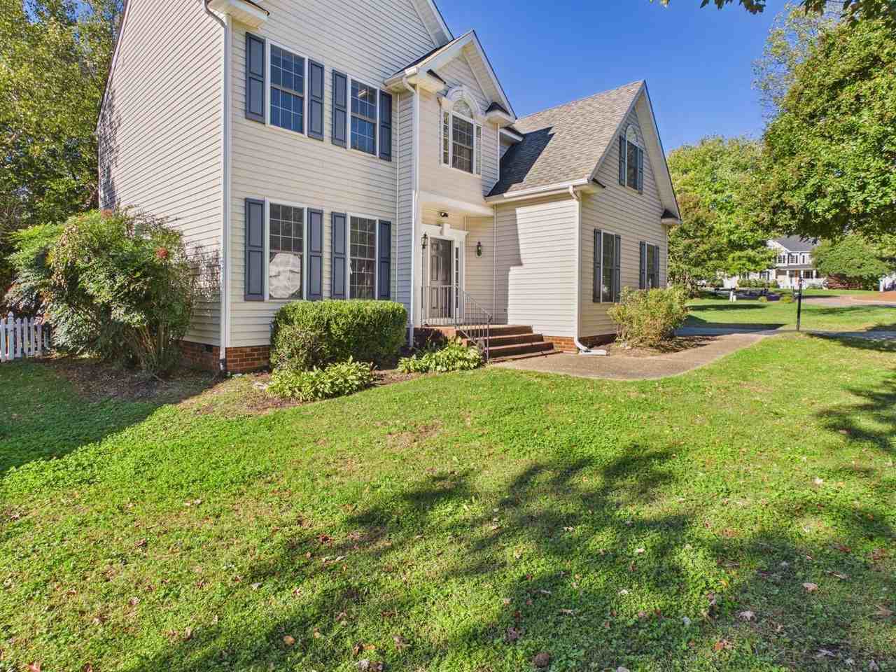 3309 White Chimneys Ct - Photo 2 of 50