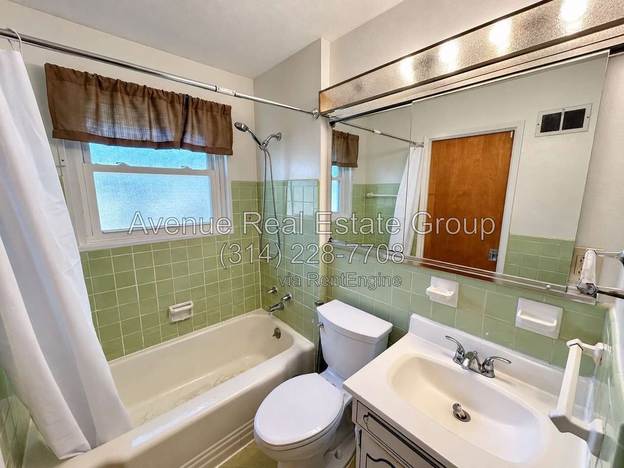 10056 Briarwood Dr - Photo 4 of 13