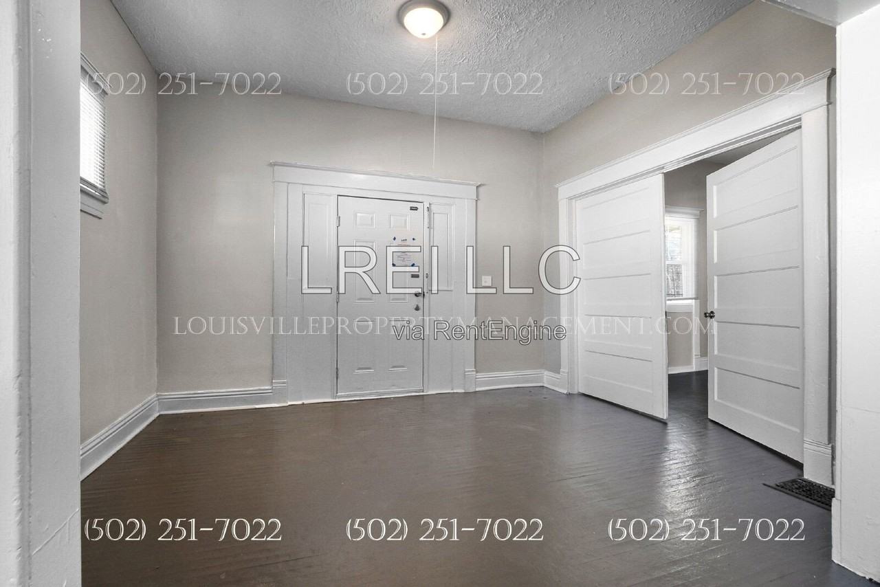 810 S 35th St - Photo 2 of 20