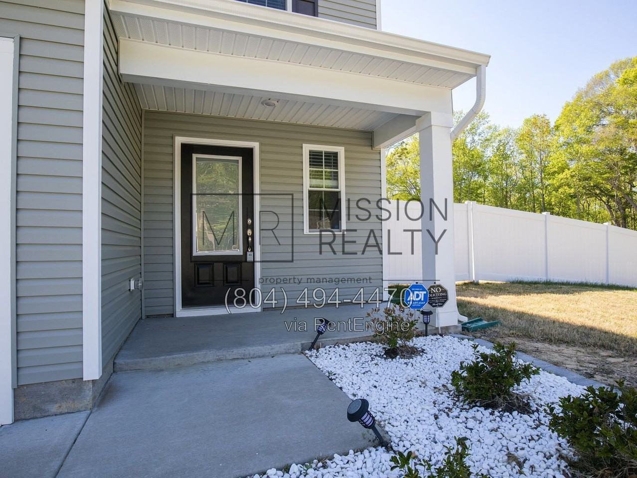 2827 Meadow View Blvd - Photo 2 of 27