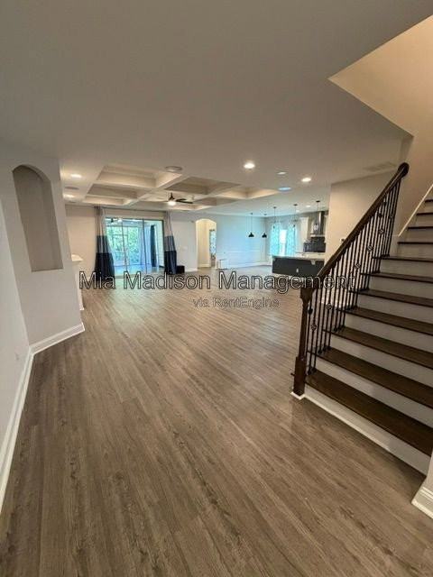 255 Mcqueen Dr - Photo 4 of 33