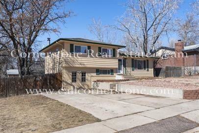 1904 Collier Ave - Photo 2 of 24