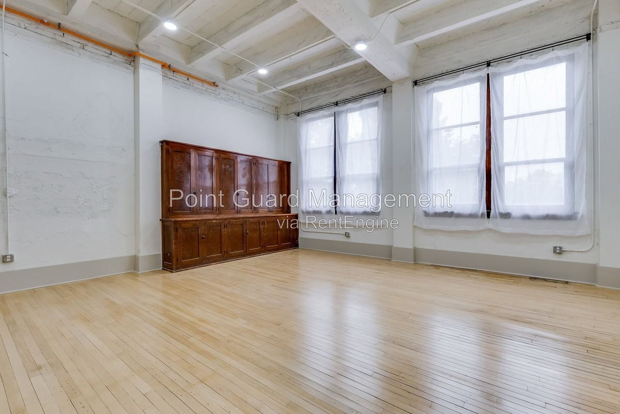 301 S Meridian Ave #204 - Photo 4 of 16