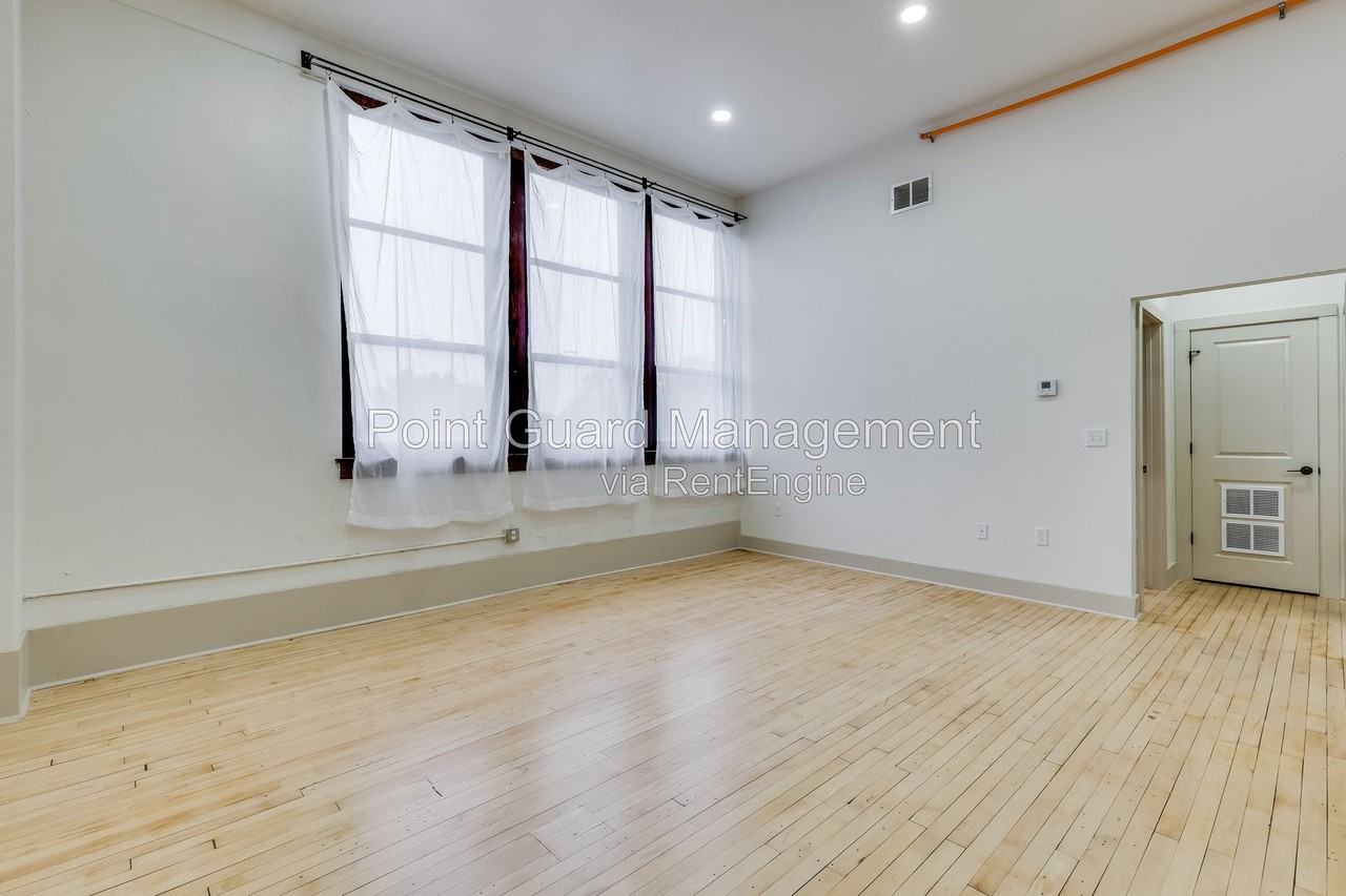 301 S Meridian Ave #208 - Photo 2 of 19