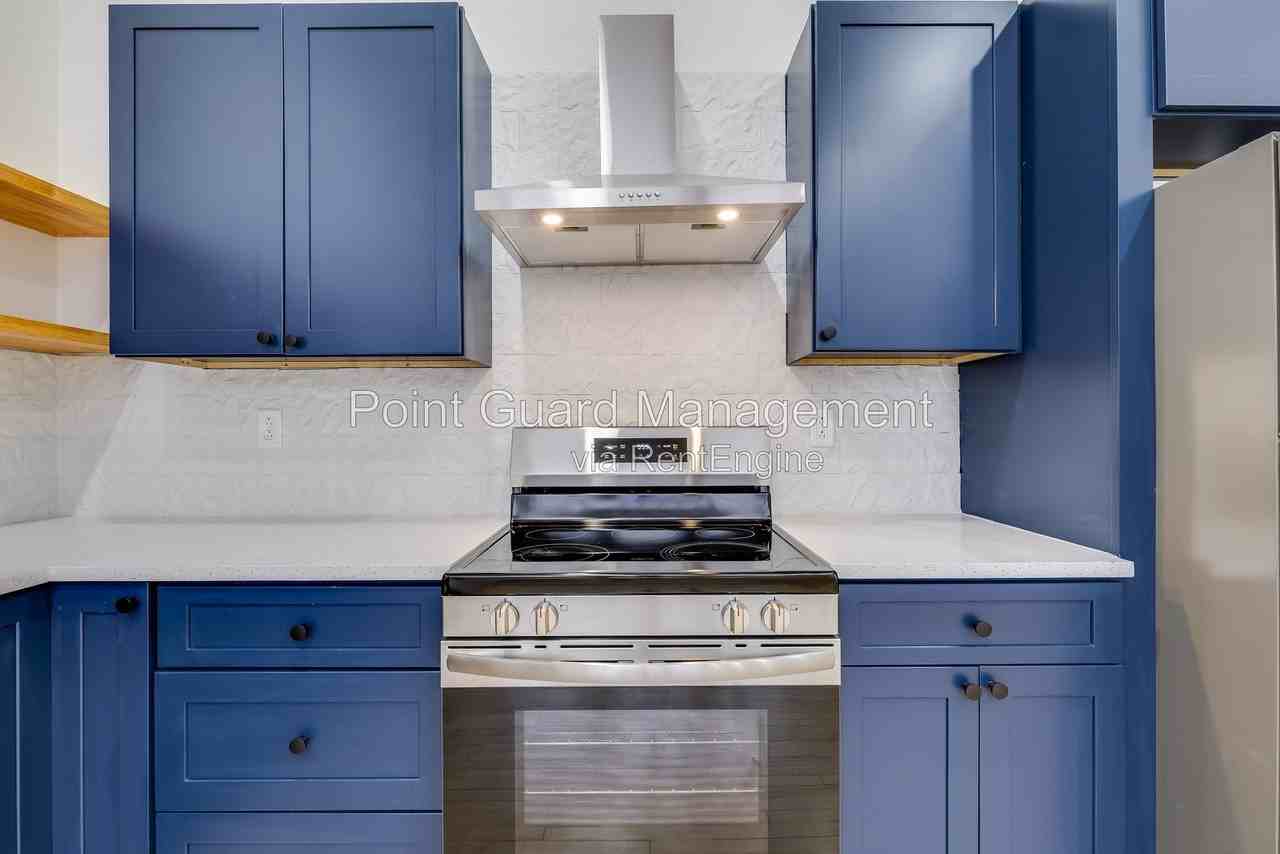 301 S Meridian Ave #208 - Photo 7 of 19