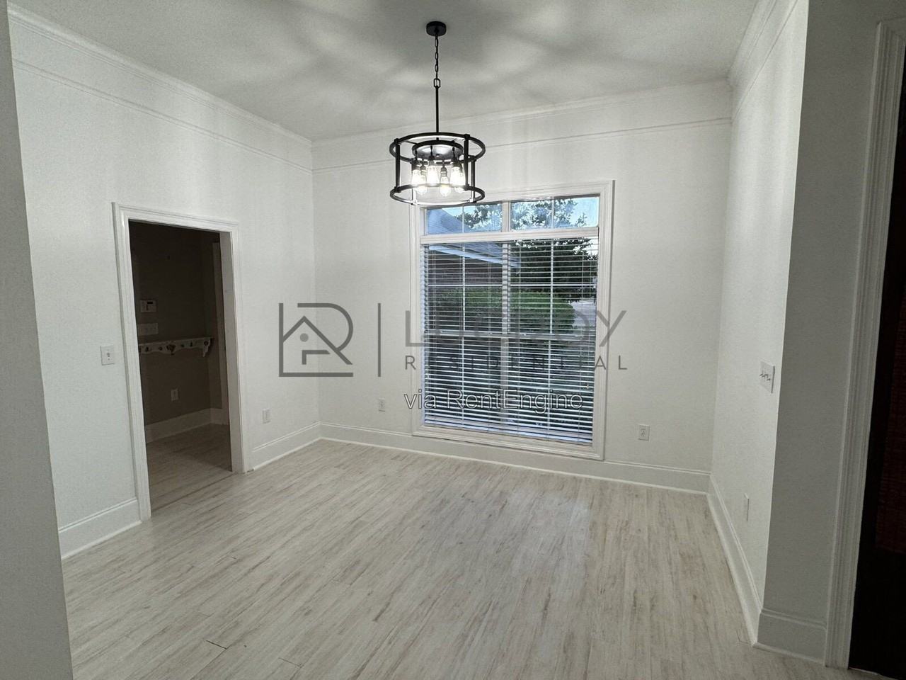 107 Kenzie Ct - Photo 4 of 18