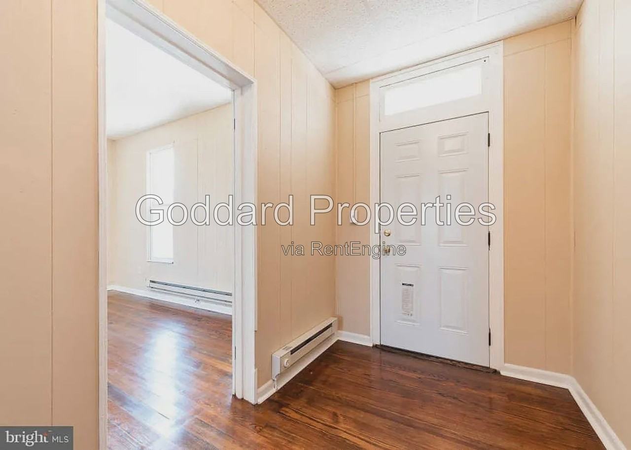 130 W Baltimore St - Photo 5 of 24