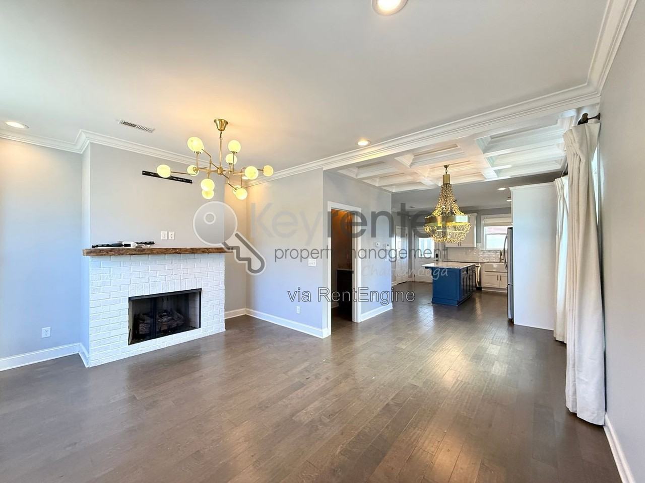 1425 Park Ave - Photo 4 of 27