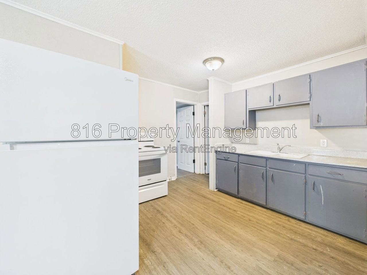 1901 S Ash Ave - Photo 7 of 22