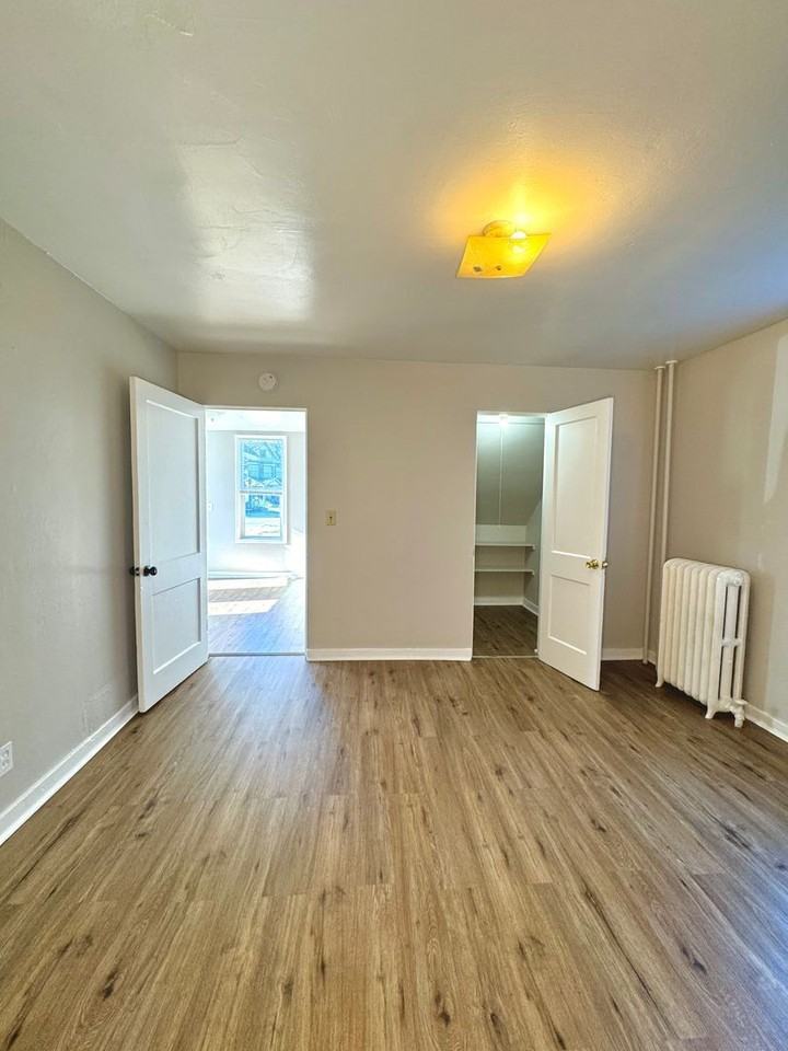 7 E Isabella Ave - Photo 6 of 10