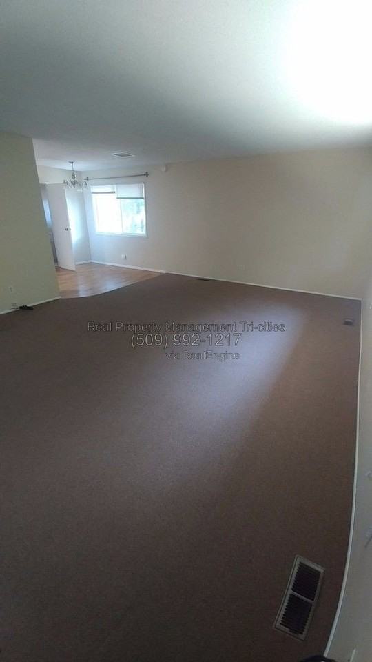 1604 W 7th Pl - Photo 4 of 15