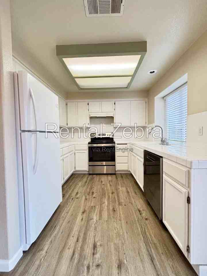 788 Wren Ct - Photo 7 of 16