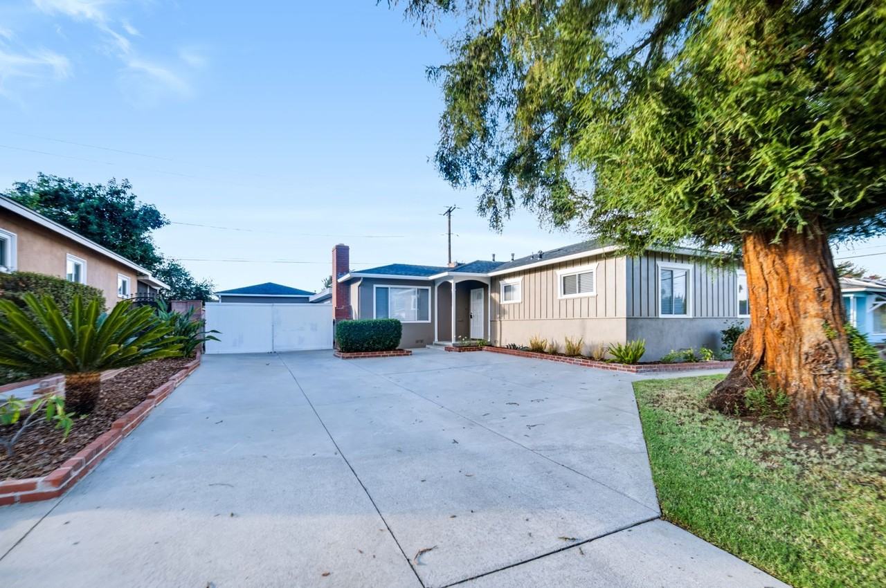 1130 E Louisa Ave