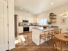 featured image of 519 Tiller Ave