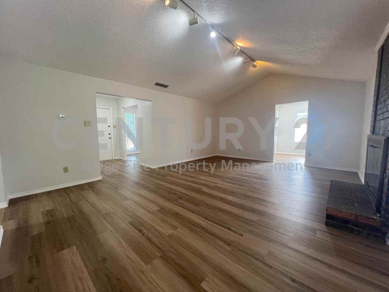 4517 Boston Dr - Photo 7 of 35