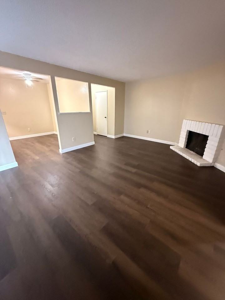 1001 Whitemarsh Way - Photo 2 of 27