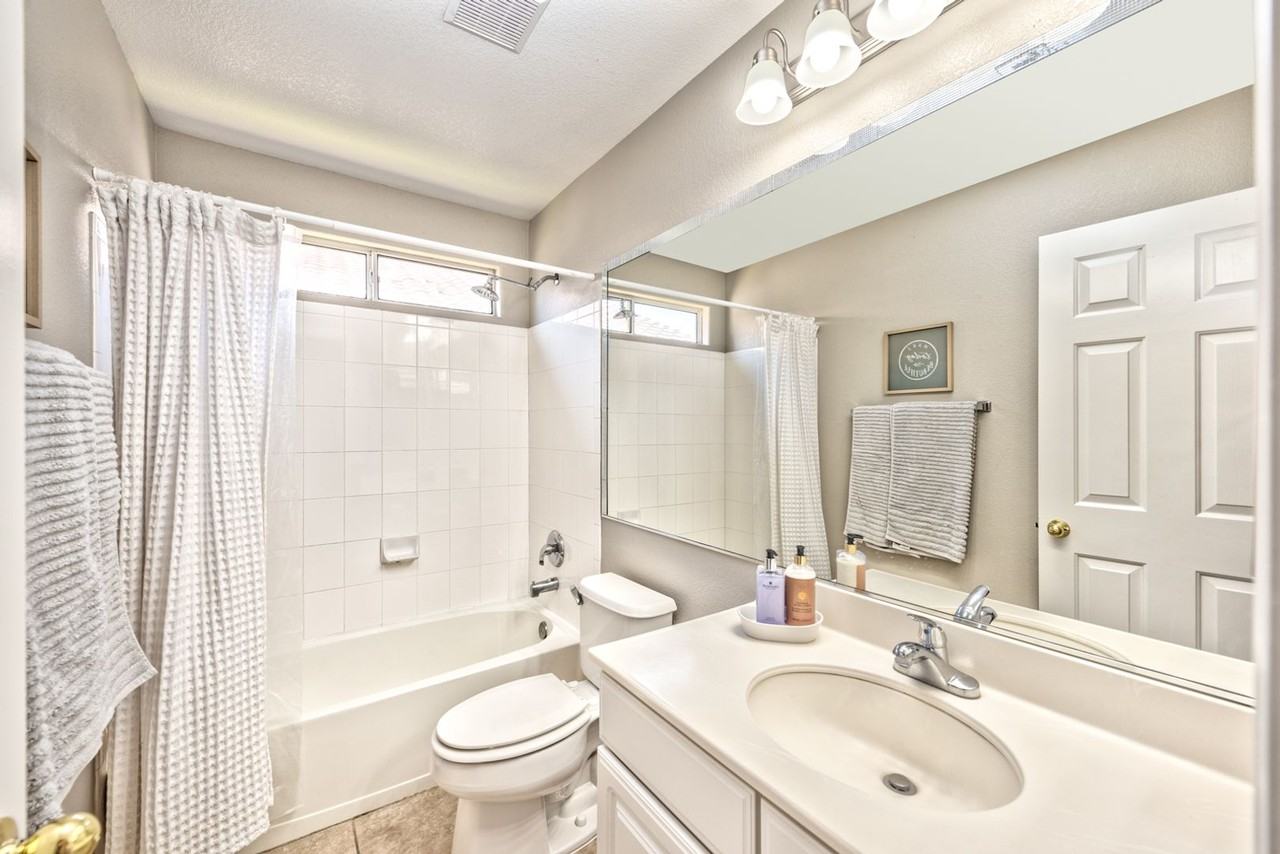 2146 Sunset Vista Ave - Photo 5 of 16
