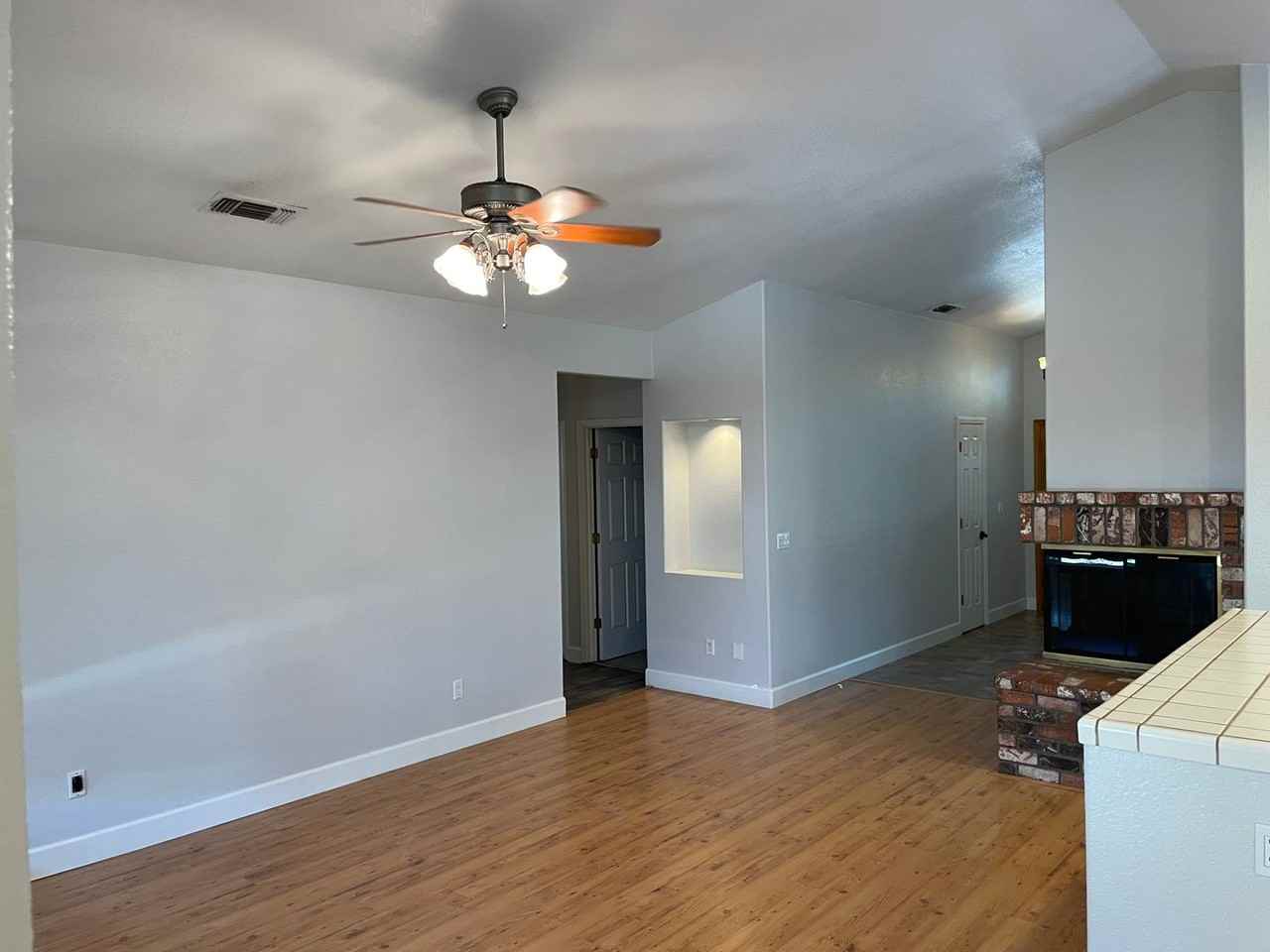 5806 Balfor Rd - Photo 6 of 20
