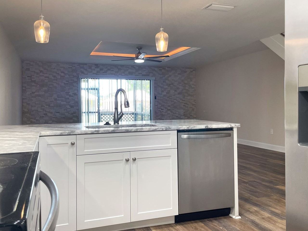 307 Orange Blossom Dr - Photo 4 of 24