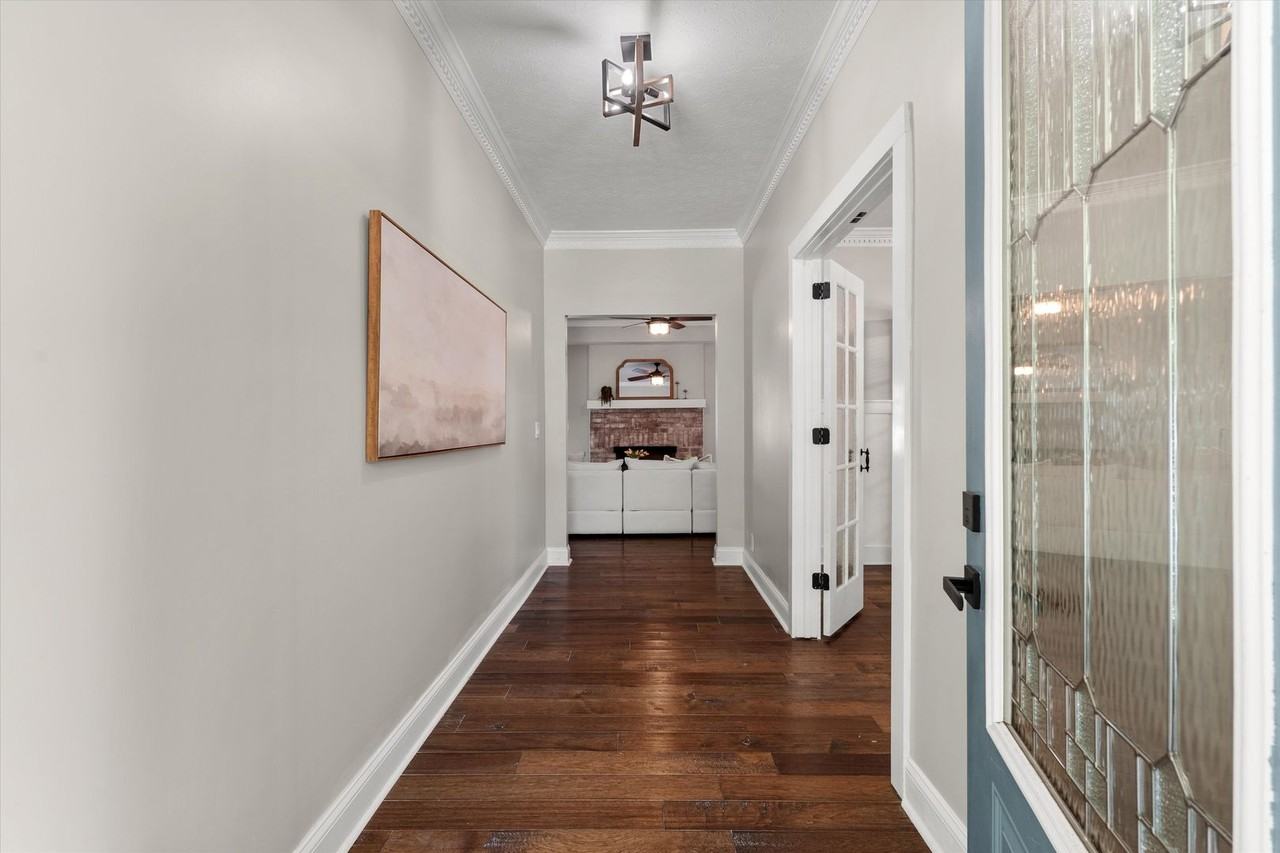 104 Oak Hill Dr - Photo 4 of 41