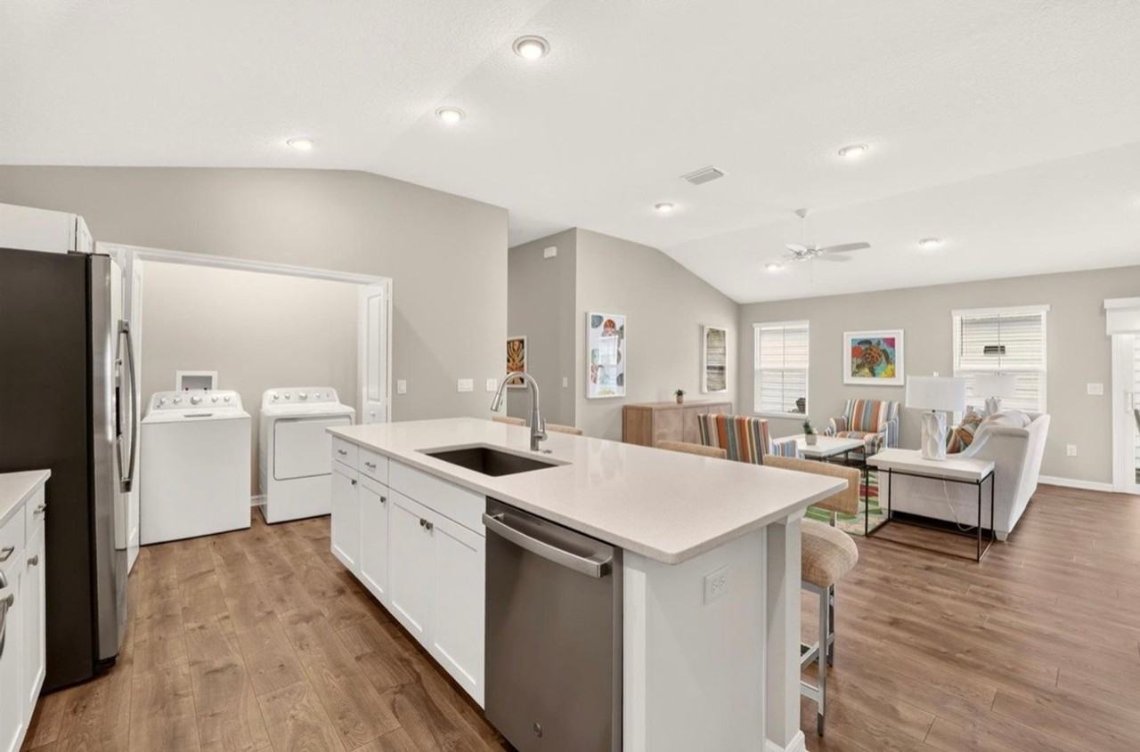 6148 Kristen Ave - Photo 6 of 9