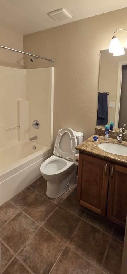 15843 W Washington St - Photo 5 of 12