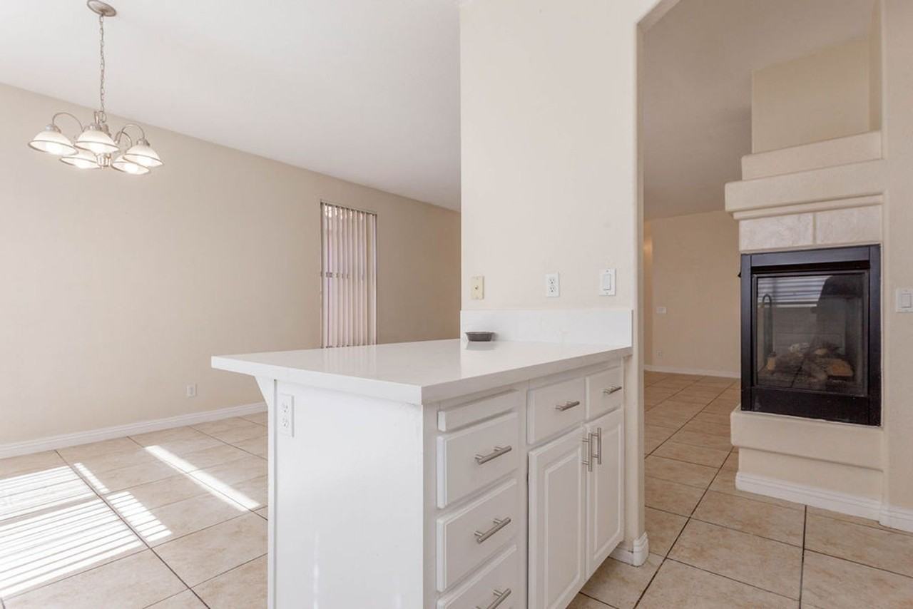 1407 Hometown Ave - Photo 4 of 37