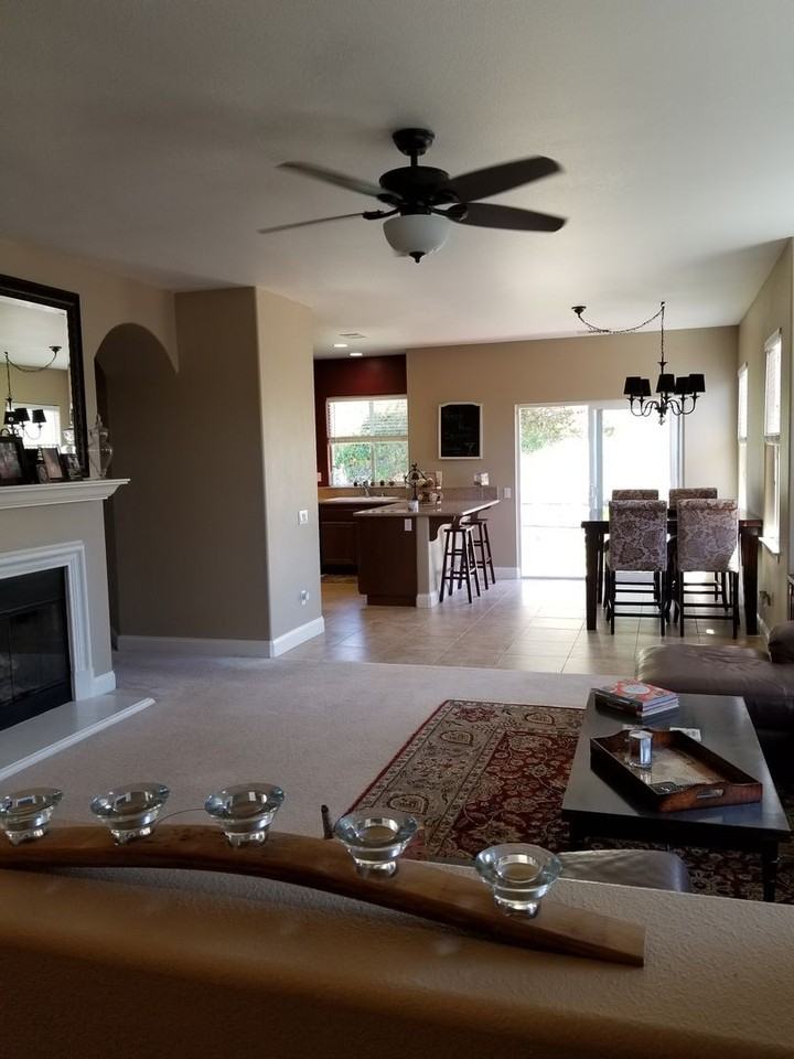 738 Goddard Dr - Photo 3 of 5