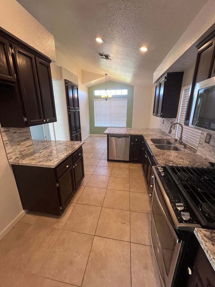 9094 Chantal Way - Photo 2 of 13