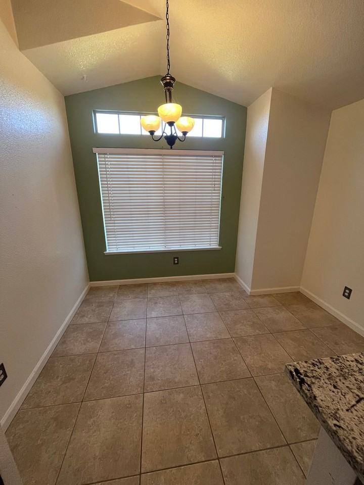 9094 Chantal Way - Photo 3 of 13