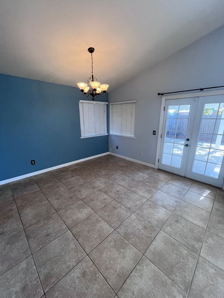 9094 Chantal Way - Photo 4 of 13