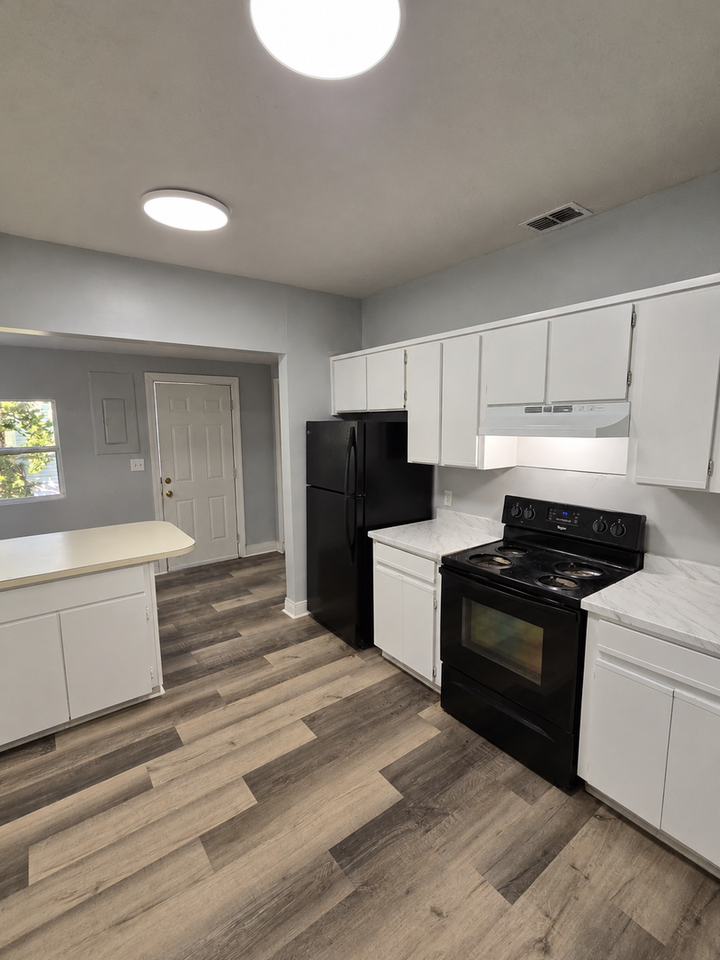 1409 Fern Pl - Photo 7 of 17