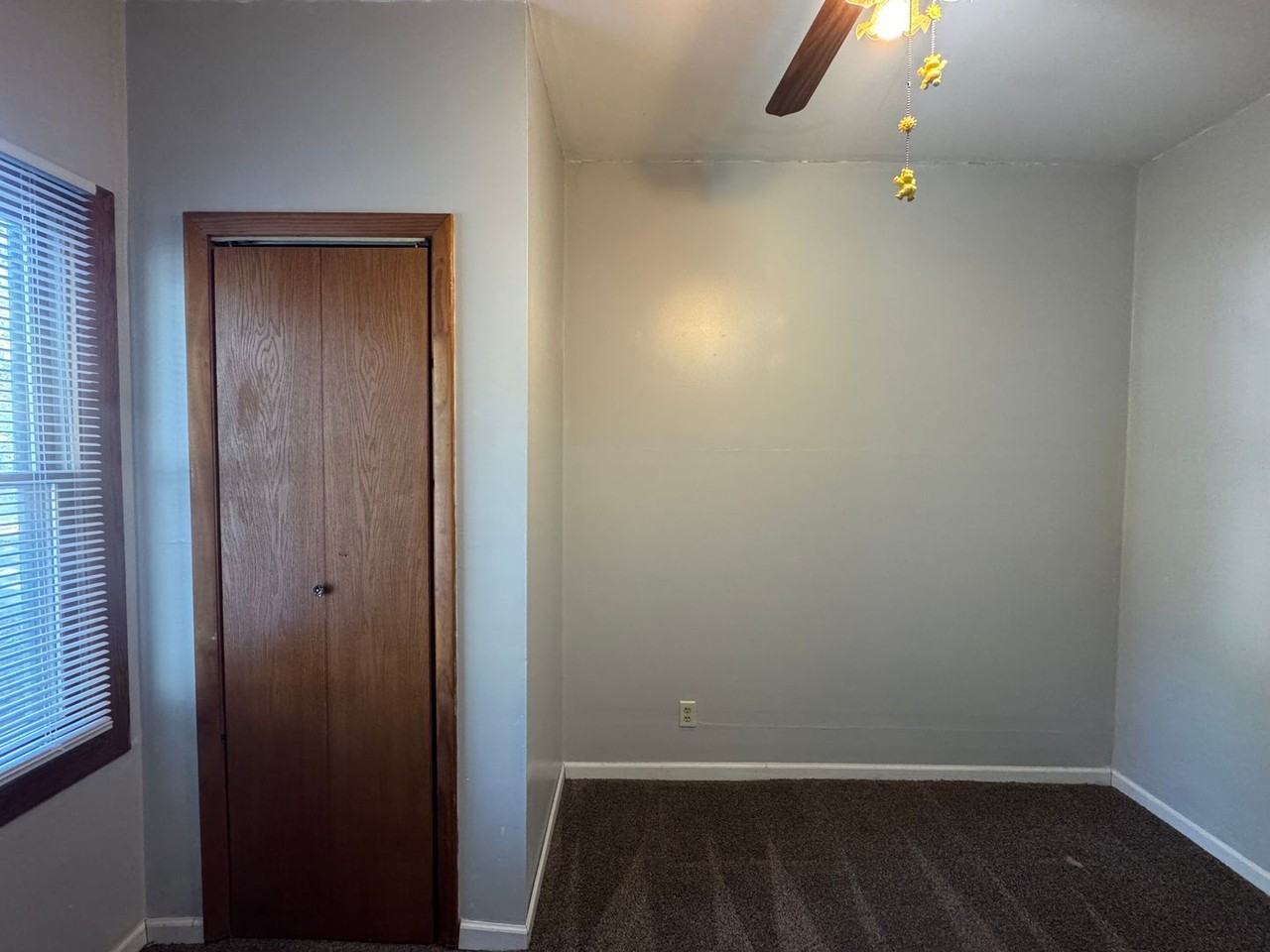 703 S Duncan St - Photo 6 of 10