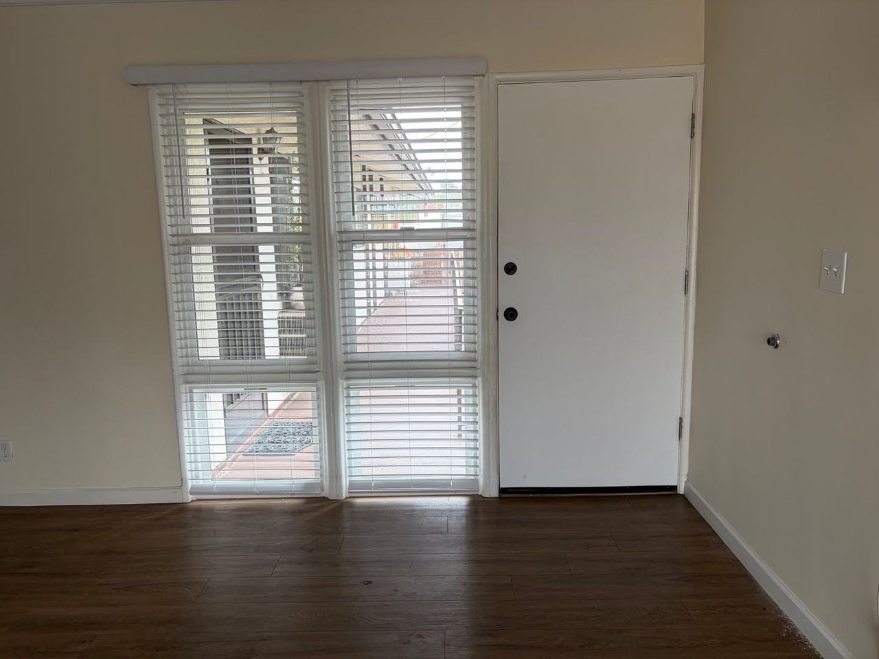 713 N Adams St #C - Photo 4 of 15