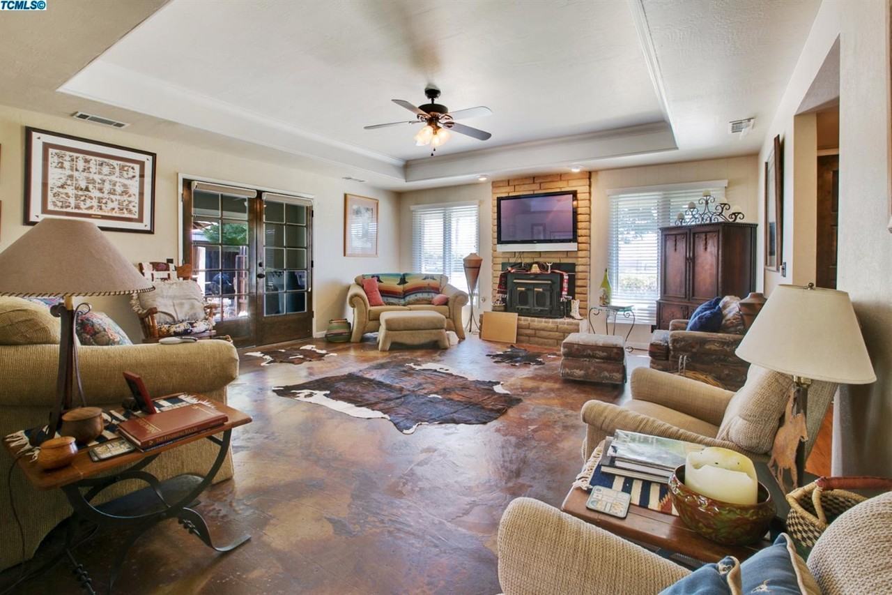 1199 N Gem St - Photo 5 of 21