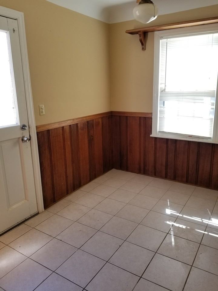 1936 Sundale Ave - Photo 6 of 9