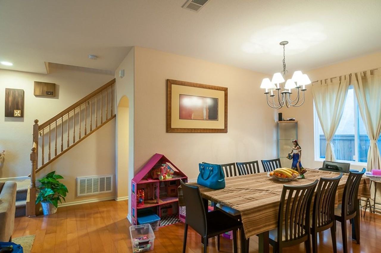 1657 Ridge Rock Ct - Photo 6 of 20