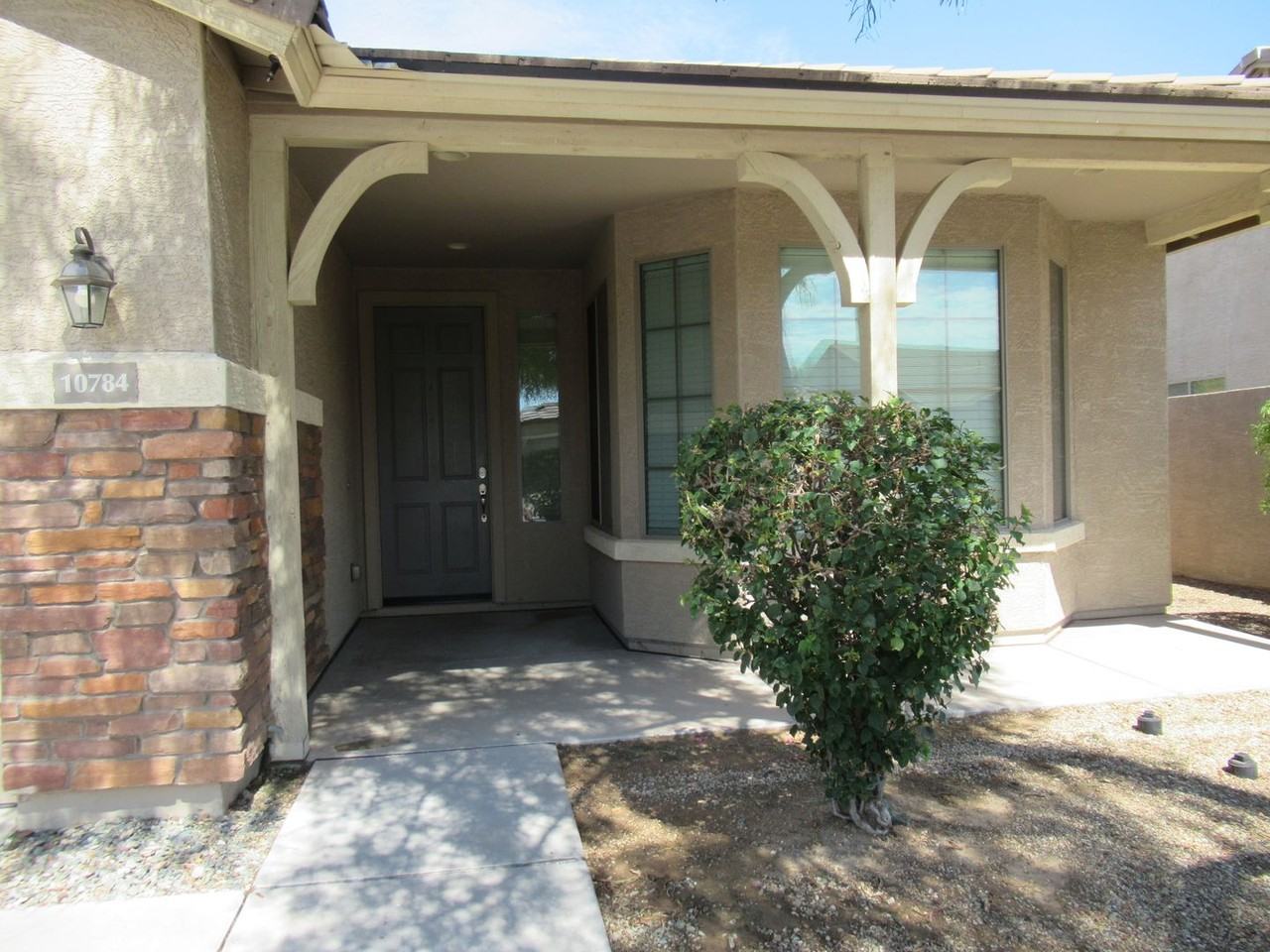 10784 W Washington St - Photo 2 of 25