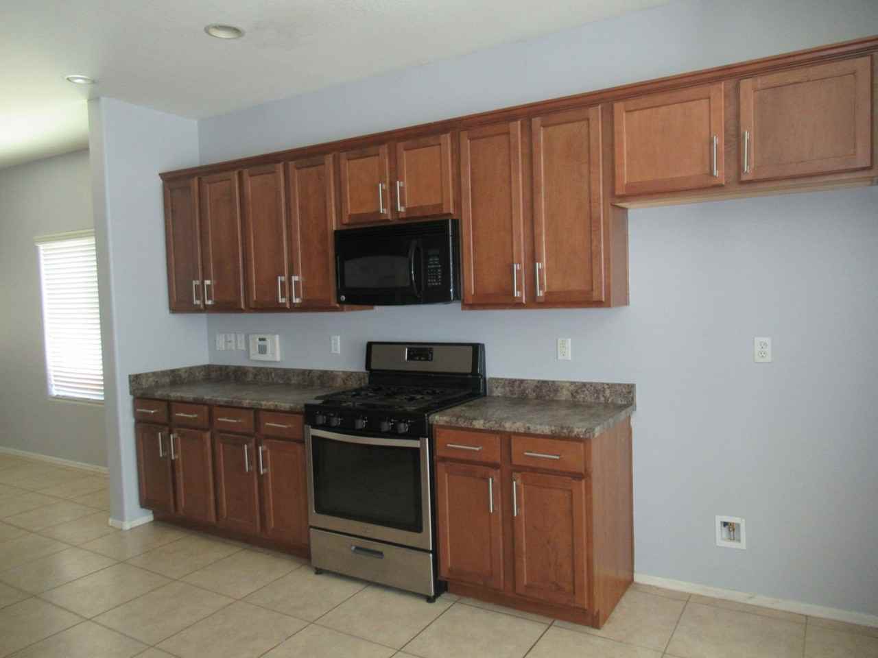 10784 W Washington St - Photo 5 of 25