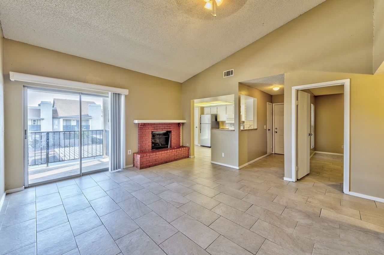 2981 Country Manor Ln #123 - Photo 2 of 16