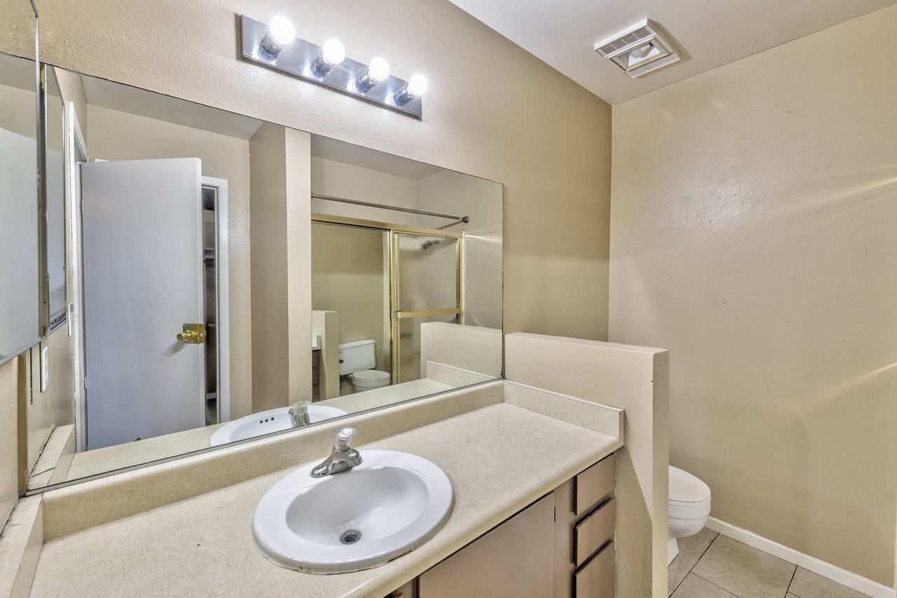 2981 Country Manor Ln #123 - Photo 7 of 16