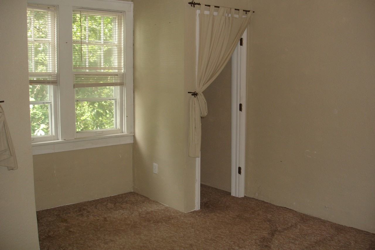 1508 University Ave - Photo 3 of 44