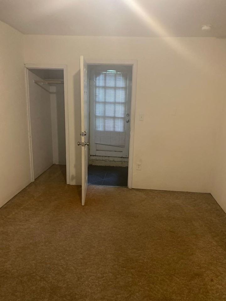 1508 University Ave - Photo 6 of 44