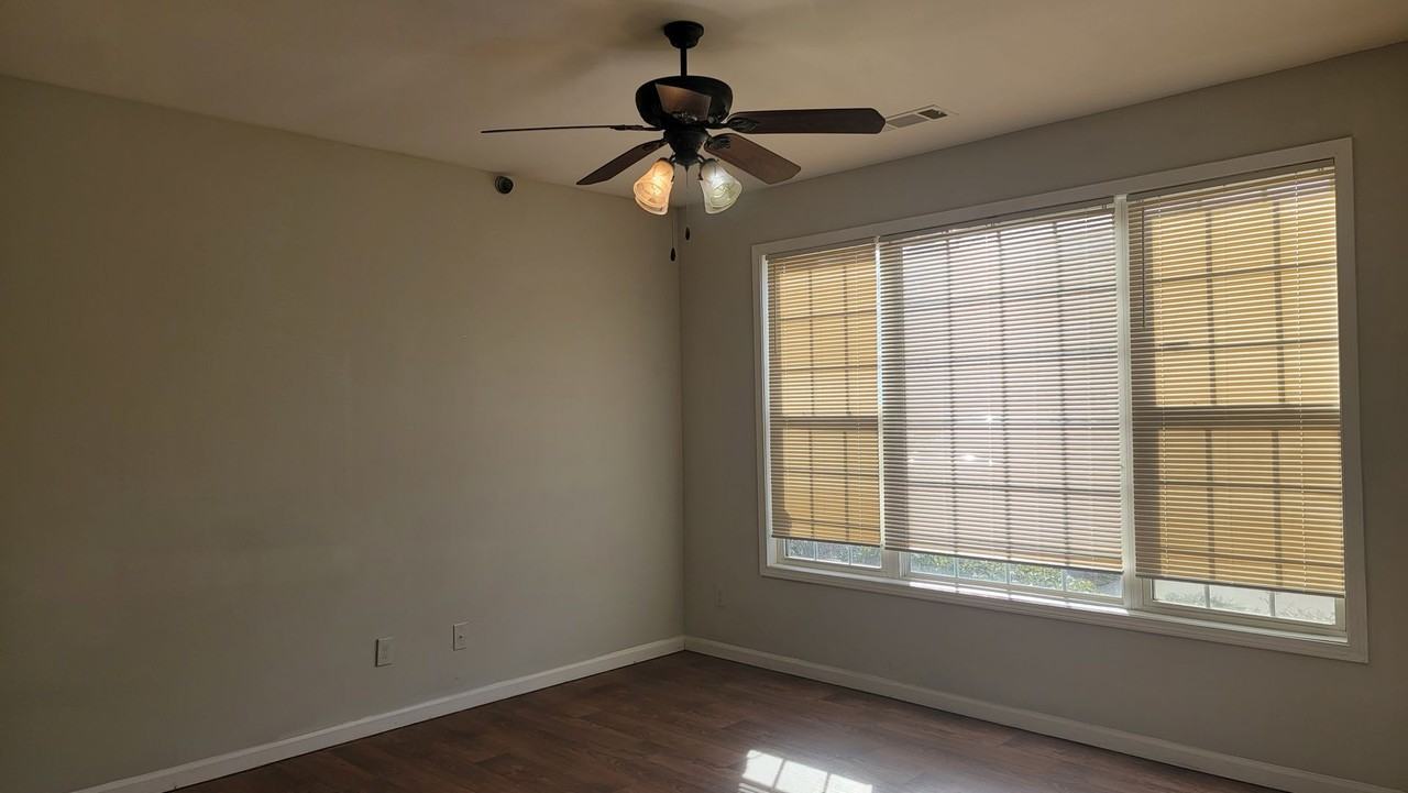 1471 Riverrock Ct - Photo 5 of 29