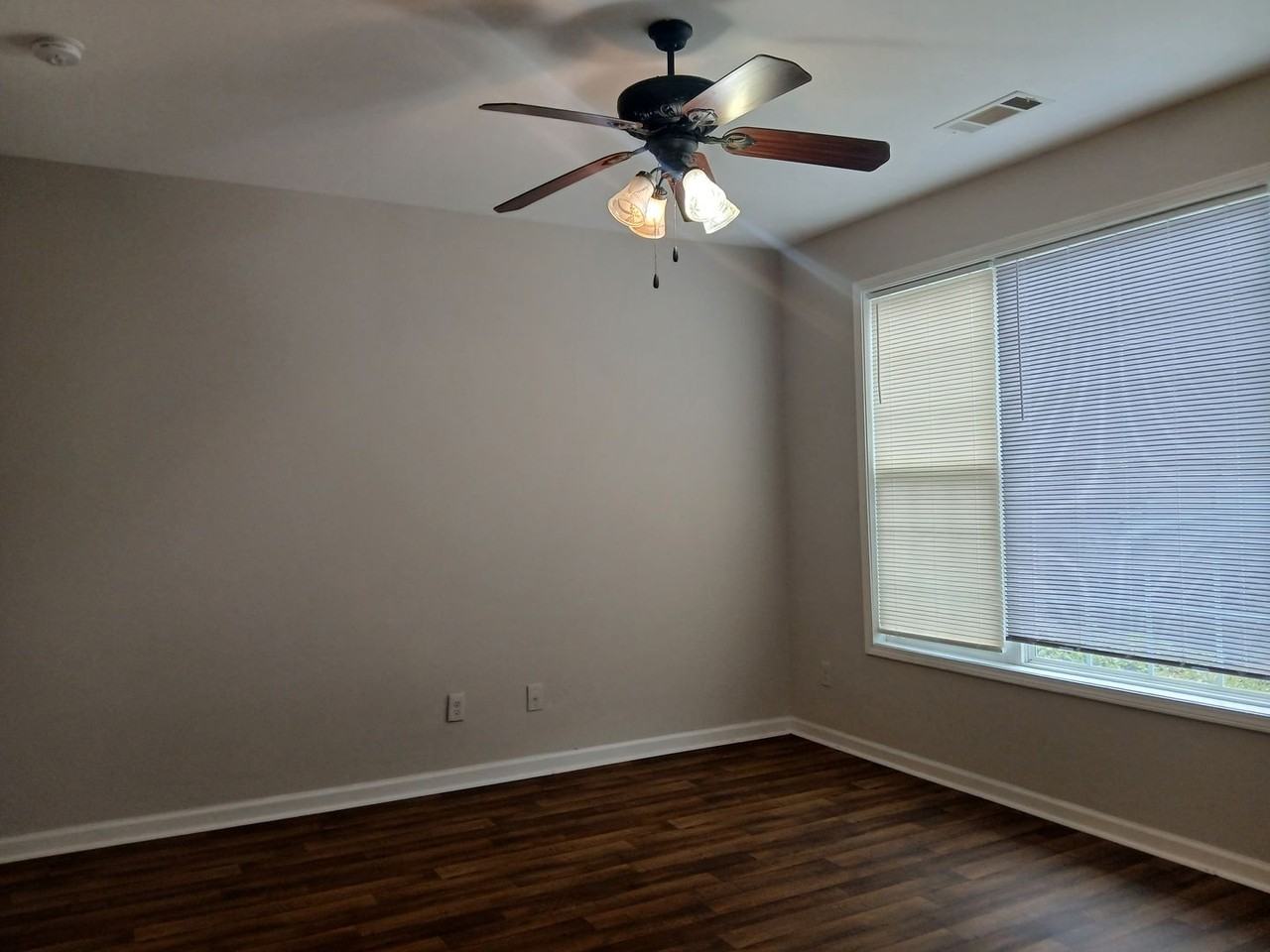 1471 Riverrock Ct - Photo 6 of 29