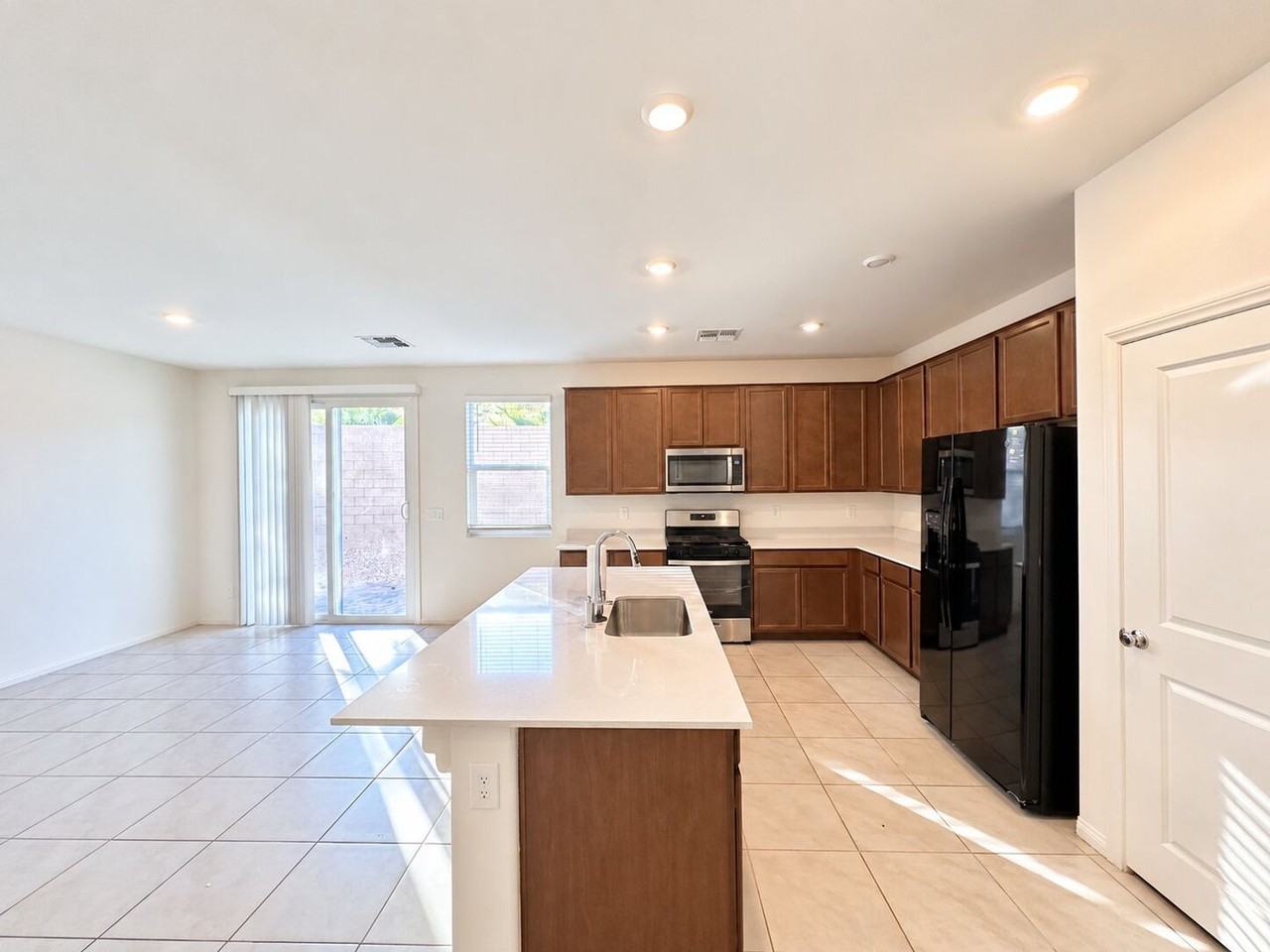 10223 Plains Pear St - Photo 6 of 29